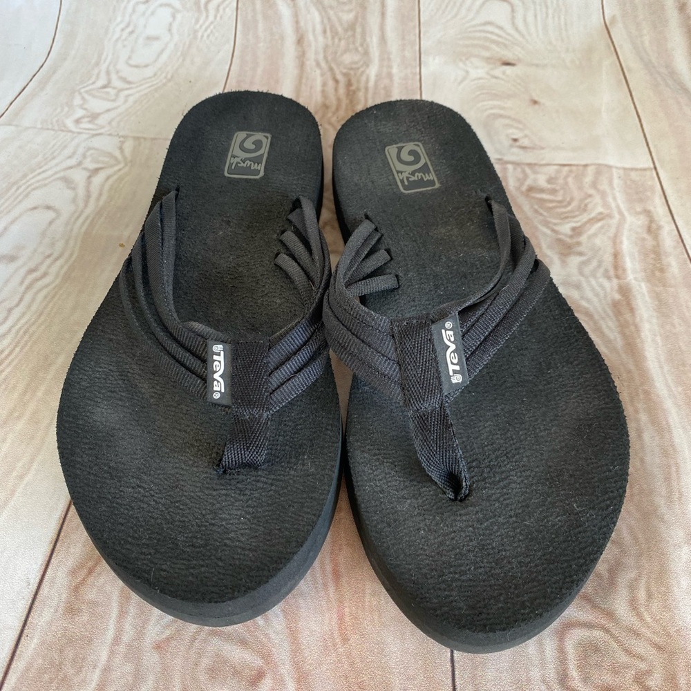 Teva Flip flops